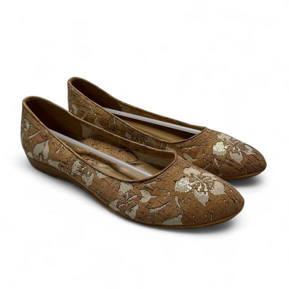 Sesto-meucci Shoes - Sesto Meucci Beryl flower cork comfort flats featuring a slip-on style size 8
